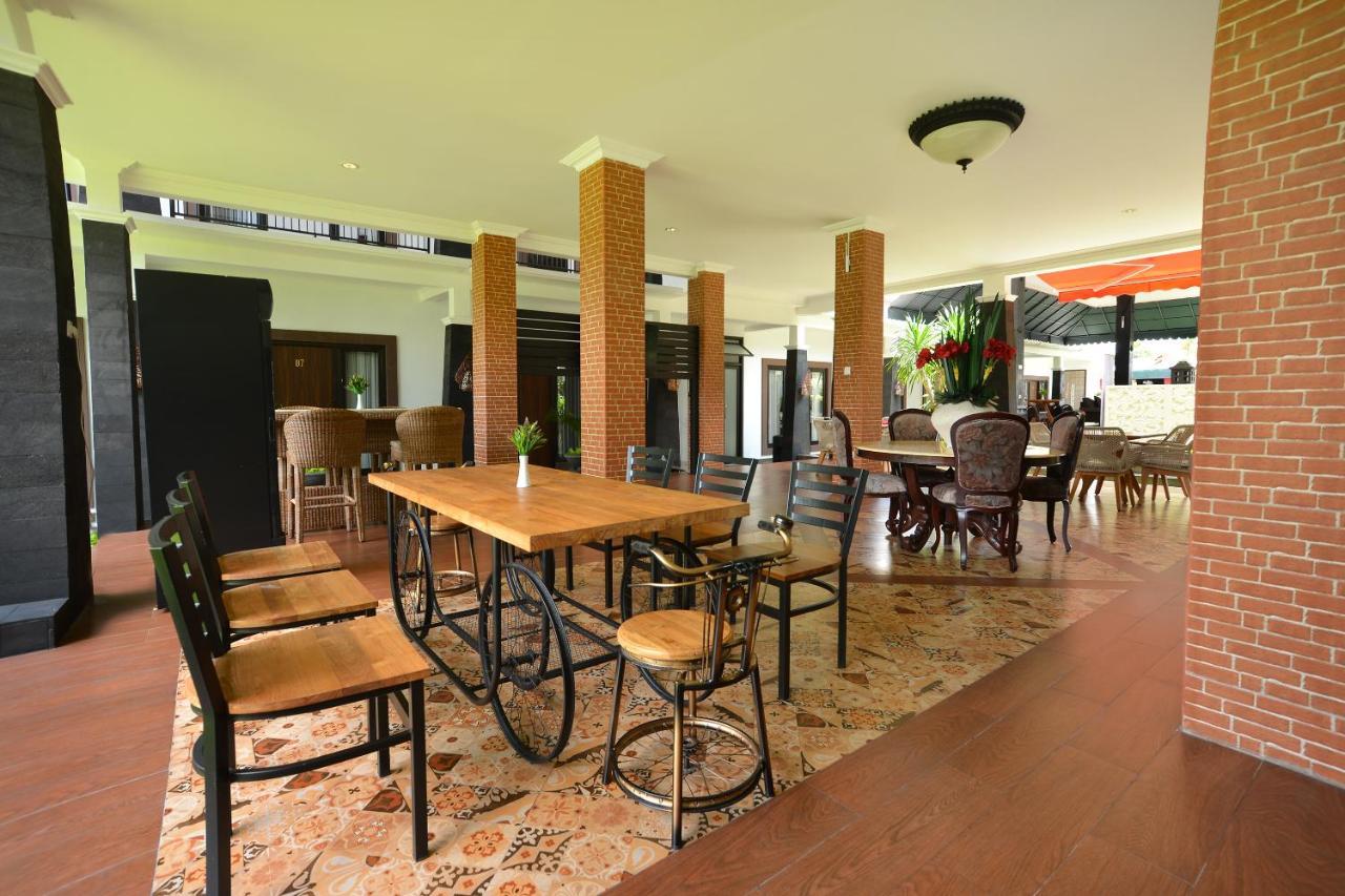 Hotel The Edwin Syariah Ngabean Exterior foto